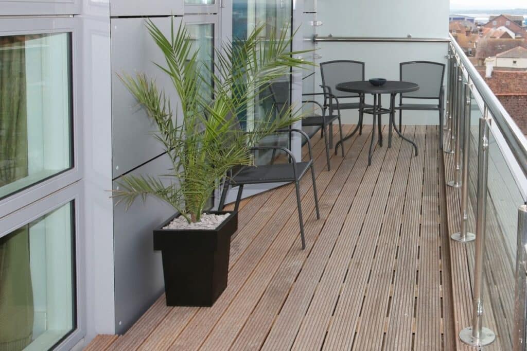 Who’s responsible for fixing the balcony